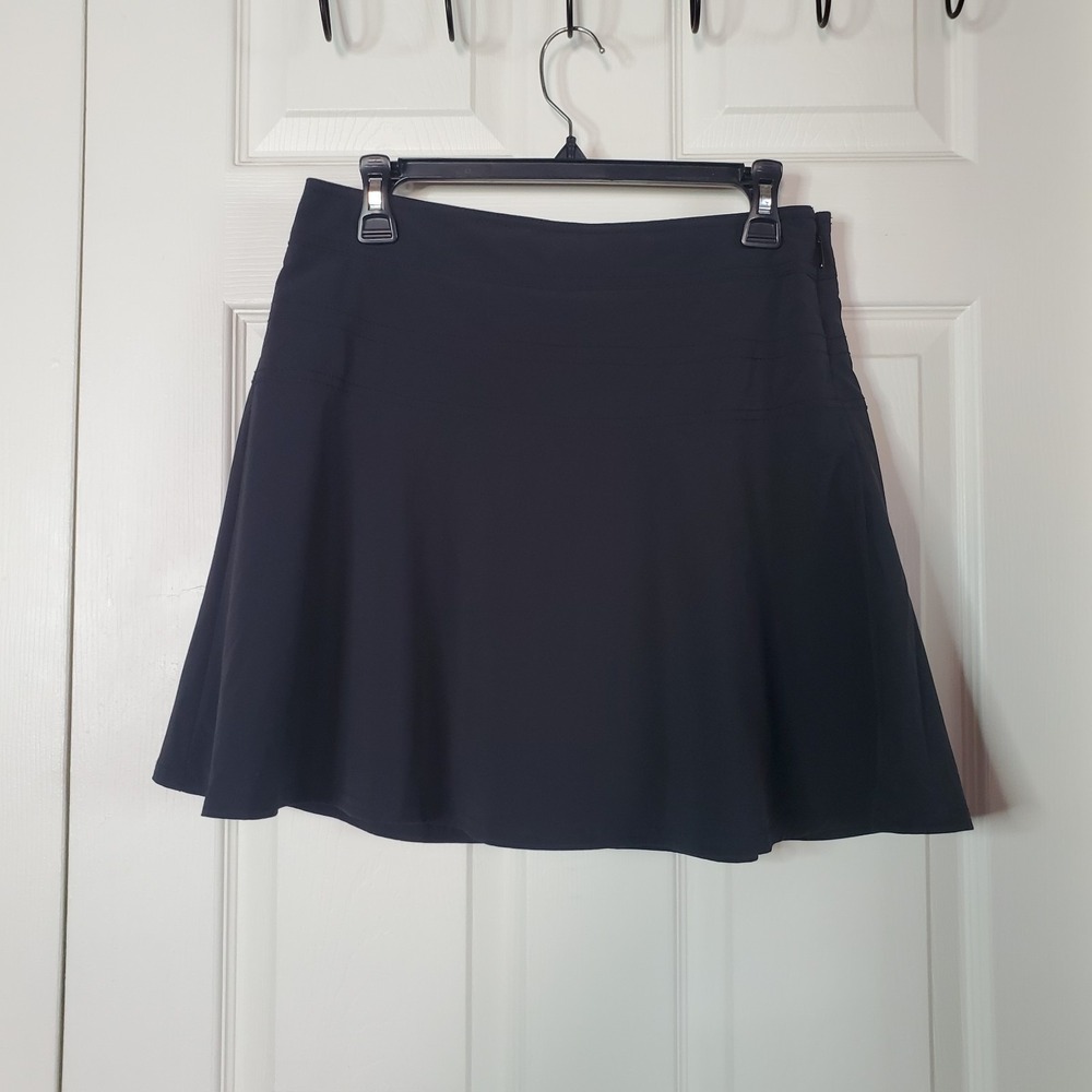 ATHLETA All Day Skort Skirt Black Athletic Tennis Preppy Comfort Stretchy Size 4